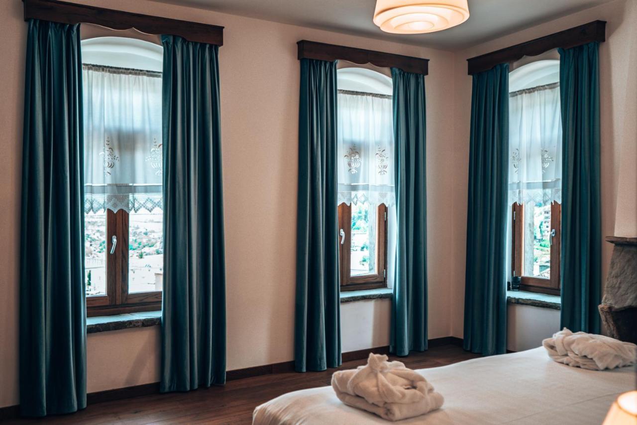 Hotel Villa Permet 4*
